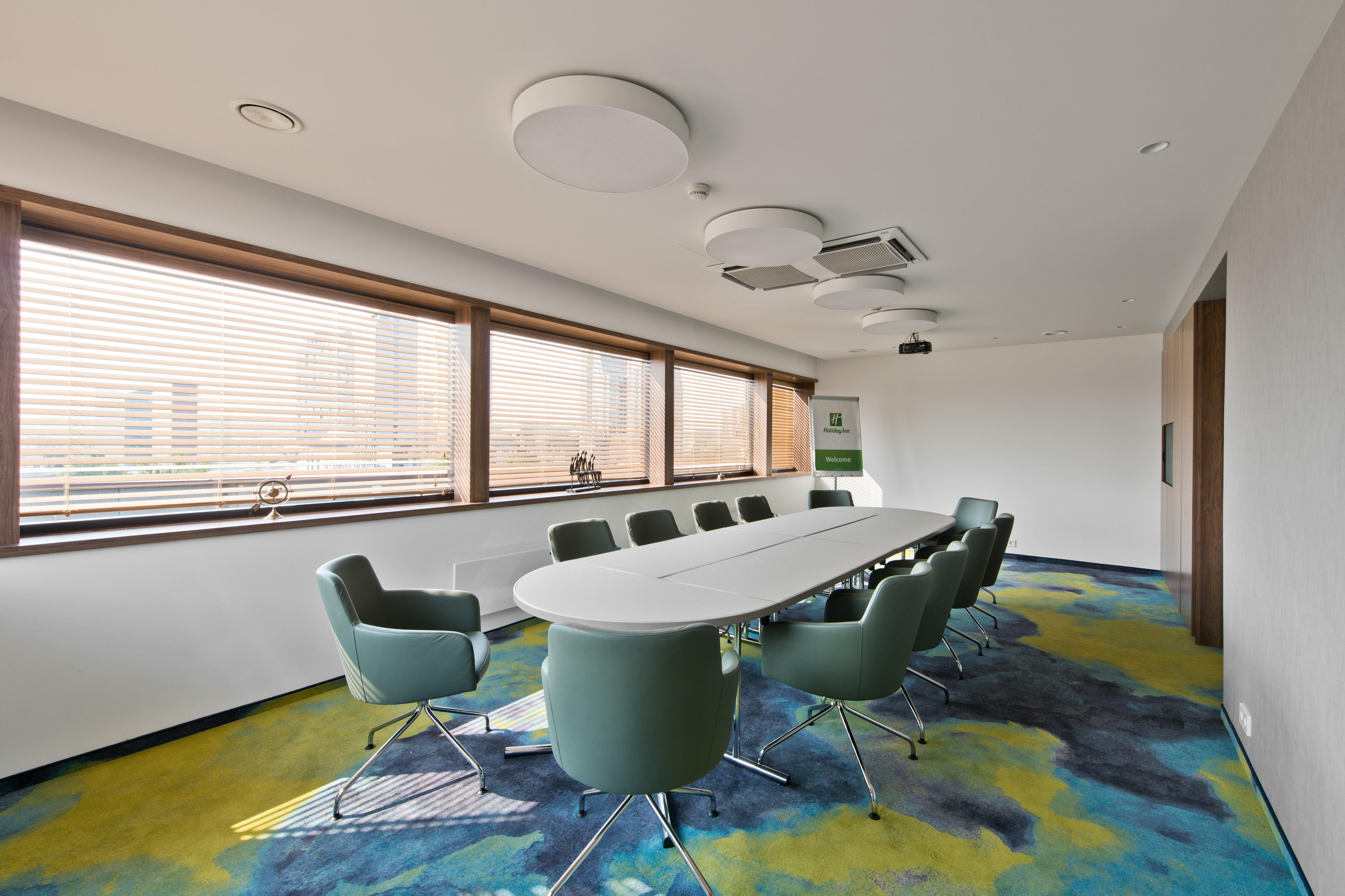 Holiday Inn Vilnius By Ihg Esterno foto