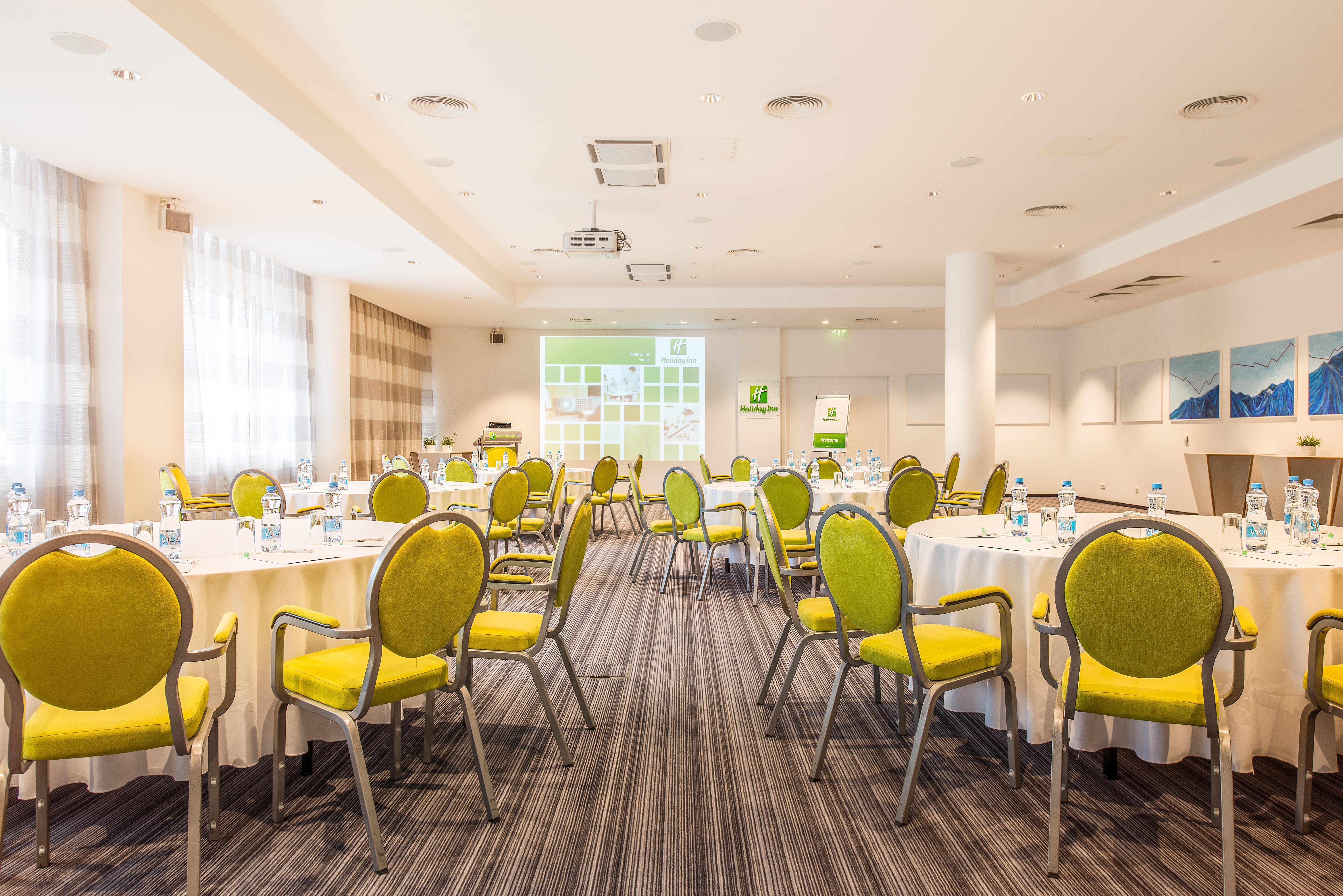 Holiday Inn Vilnius By Ihg Esterno foto