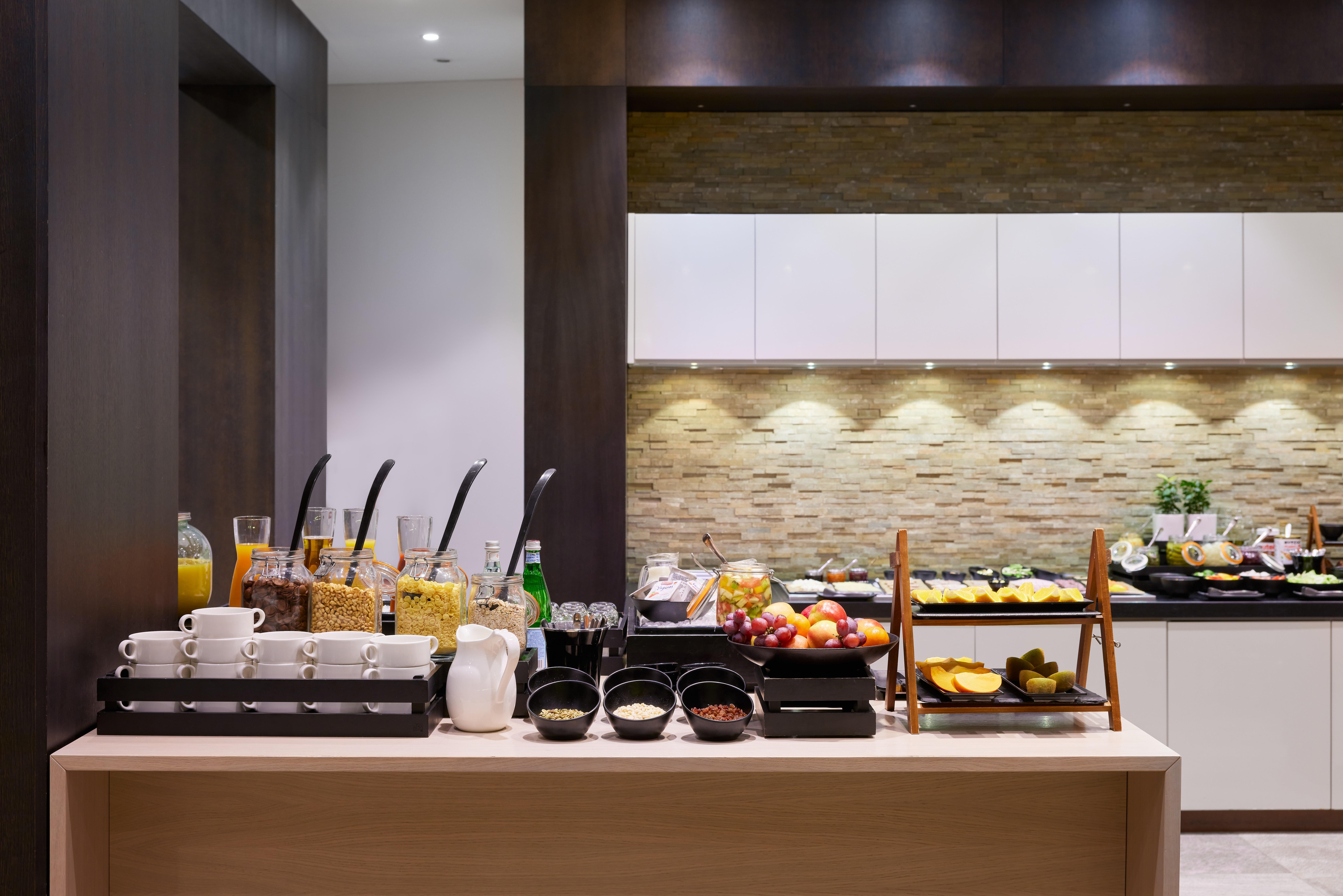 Holiday Inn Vilnius By Ihg Esterno foto
