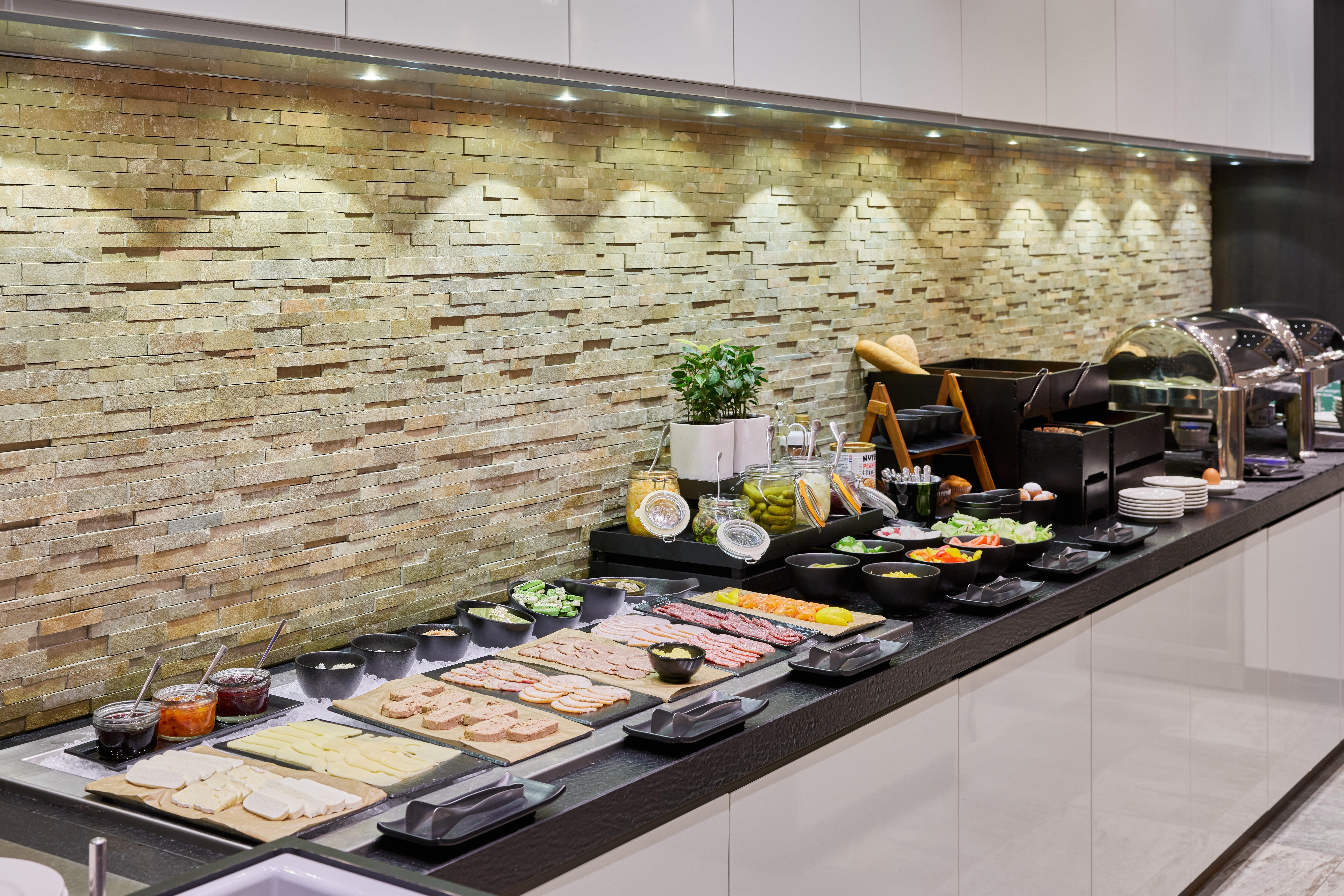 Holiday Inn Vilnius By Ihg Esterno foto