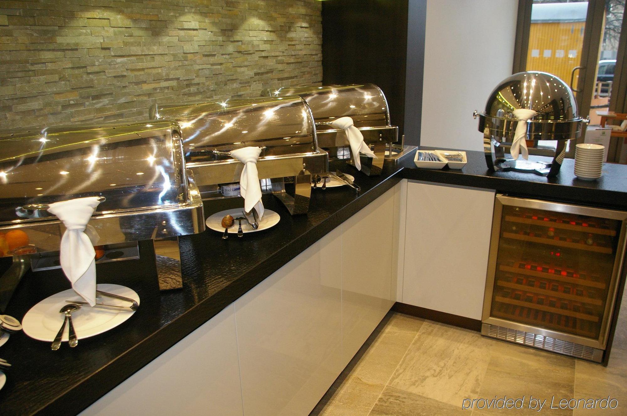 Holiday Inn Vilnius By Ihg Ristorante foto